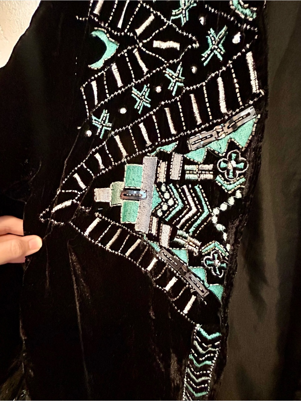 CRAZY TRAIN Black Velvet Embellished Duster Jacket – Size Medium – NWT - Picture 3 of 9